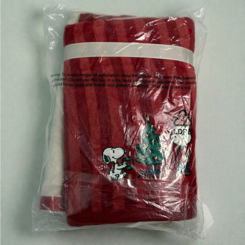 🎄 Peanuts Snoopy Christmas Hand Towels | Set of 2 🎄